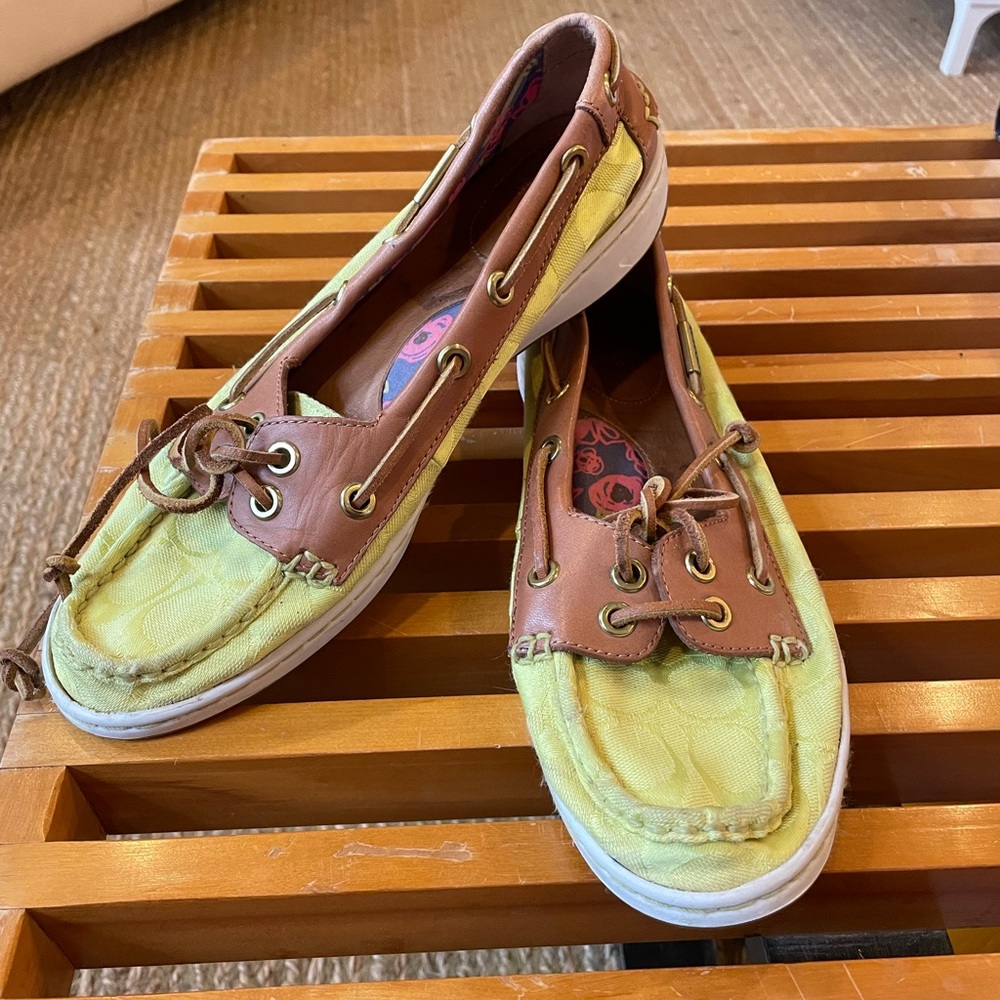 Coach Richelle Boat Shoe - size 8.5B